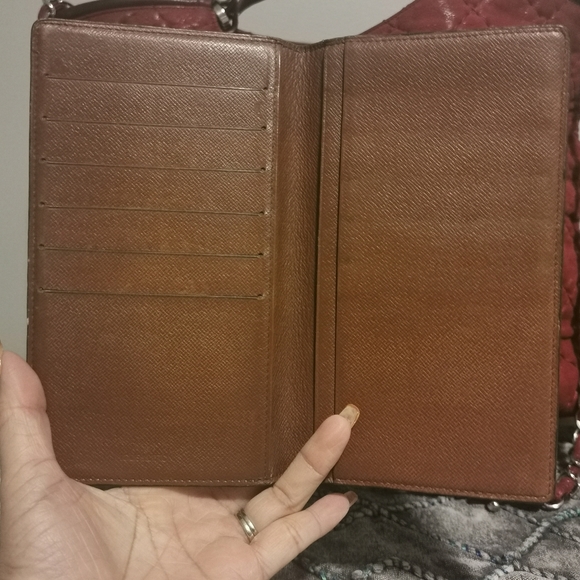 (sold off pm)100% Authentic LV Long Wallet - Picture 6 of 14